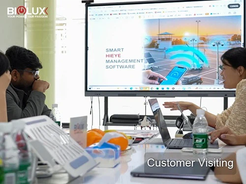 biglux customer training and product presentation for mobile solar security solutions