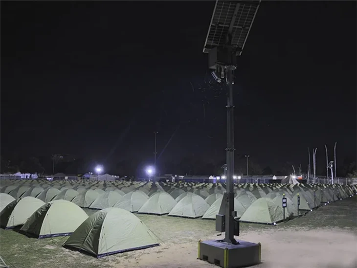 Mobile Street Tower Solar Light